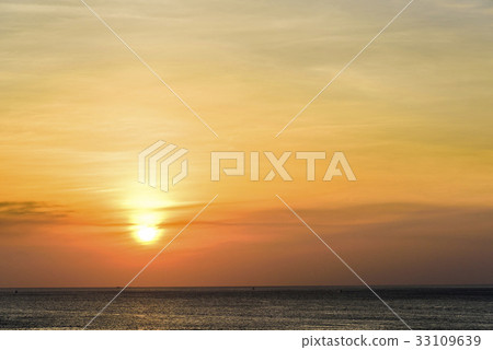 sunset into the sea 33109639
