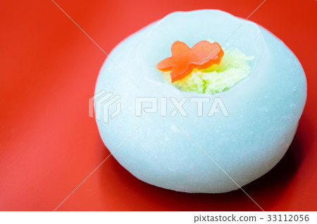 Fresh sweets / fish bowl Fresh sweets / fish bowl 33112056