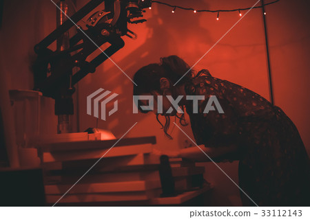 女生 女孩 女性 33112143