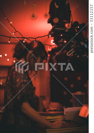 女生 女孩 女性 33112157