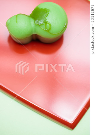 Fresh sweets and sweet potato (Hisago) 33112675
