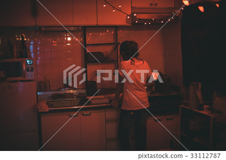 暗室 女生 女孩 33112787