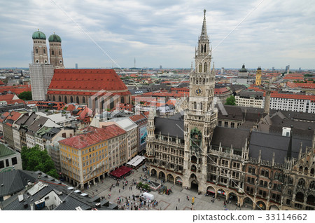 慕尼黑市政廳和聖母教堂 33114662