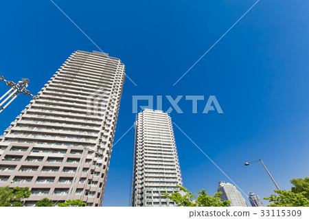 Tower apartment and blue sky Tower apartment and blue sky 33115309