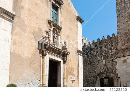 Chiesa di santa Caterina and Palazzo Corvaia Chiesa di santa Caterina and Palazzo Corvaia 33122230
