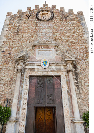 portal of Duomo di Taormina portal of Duomo di Taormina 33122302