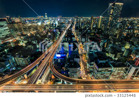 A city that never sleeps 33125448