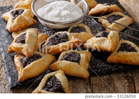 Jewish Hamantaschen biscuits with poppy seeds 33126050