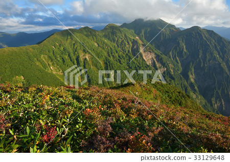 Echigo Sanzan Gusigahana在Nakanotake，Kashiwa走廊看到餘輝 33129648