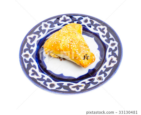 Traditional uzbek samsa bun with minced lamb. Traditional uzbek samsa bun with minced lamb. 33130481