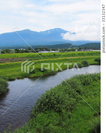 Mt. Chokai and the filming location of the movie “Okuribito” 33132347