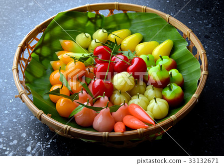 Fruit shape dessert or Look choop in Thailand. 33132671