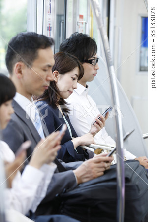 Commuting, school image photography cooperation "Keio Electric Railway Co., Ltd." 33133078