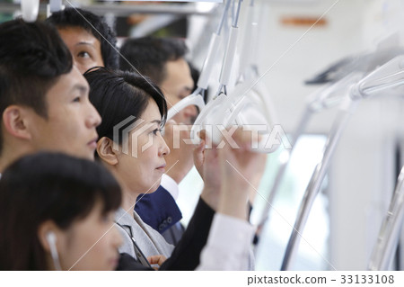 Commuting, school image photography cooperation "Keio Electric Railway Co., Ltd." 33133108