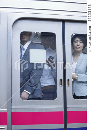 Commuting, school image photography cooperation "Keio Electric Railway Co., Ltd." 33133128