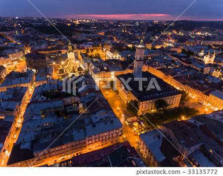 Night Old City Lviv, Ukraine Night Old City Lviv, Ukraine 33135772