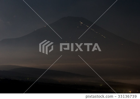 富士山(八月山中湖深夜) 富士山(八月山中湖深夜) 33136739