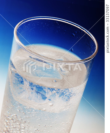 碳酸水 33137097