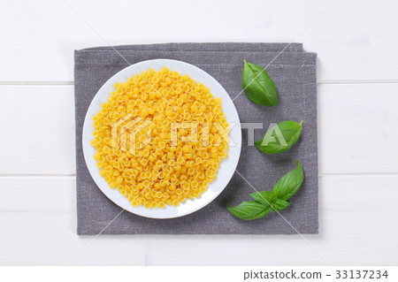 small pasta shells 33137234