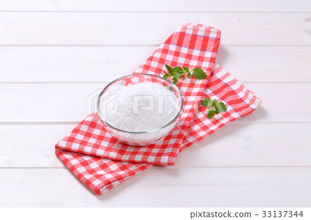 coarse grained salt coarse grained salt 33137344