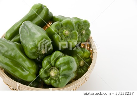 green pepper green pepper 33138237