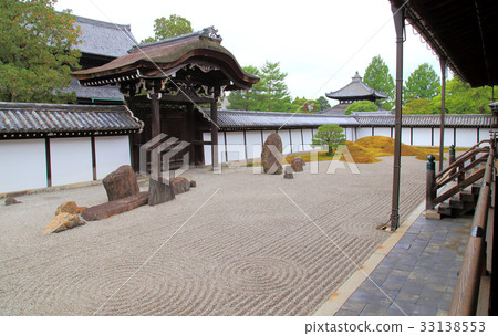 京都Tofukuji寺廟在初夏 京都Tofukuji寺廟在初夏 33138553
