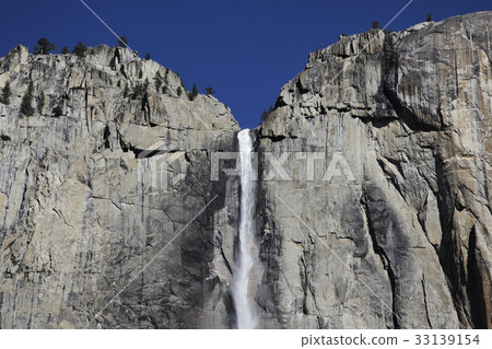 Upper Yosemite Fall Upper Yosemite Fall 33139154
