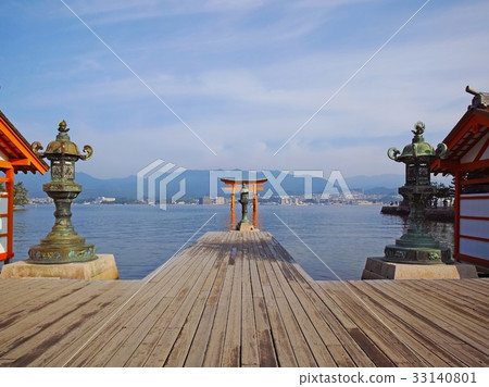 Otorii seen from Itsukushima Shrine, Hira stage Otorii seen from Itsukushima Shrine, Hira stage 33140801