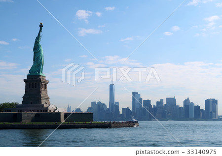 The Statue of Liberty in New York The Statue of Liberty in New York 33140975