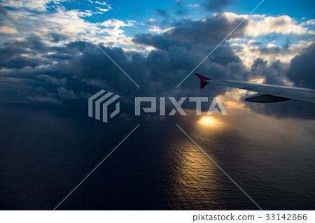 沖繩天空,夏季旅行形象 沖繩天空,夏季旅行形象 33142866