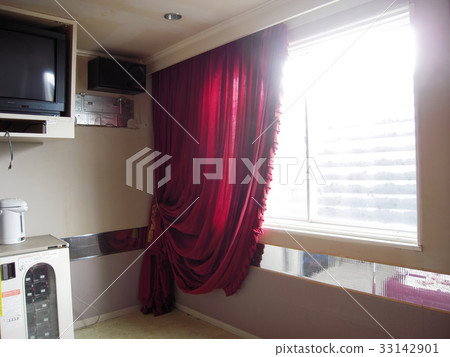 Ruin of love hotel, red curtain 3 33142901
