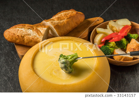 Authentic cheese fondue authentic cheese fondue swiss cuisine 33143157