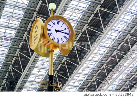 Space Station, Osaka Station 33158942
