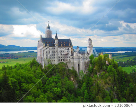 新天鵝堡正在裝修 33160864