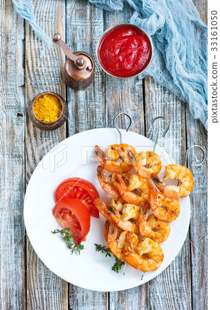 fried shrimps fried shrimps 33161050