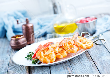 fried shrimps fried shrimps 33161052