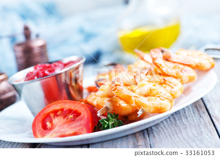 fried shrimps fried shrimps 33161053