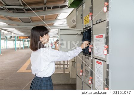 Coin locker high school girl shooting cooperation "Keio Electric Railway Co., Ltd." 33161077