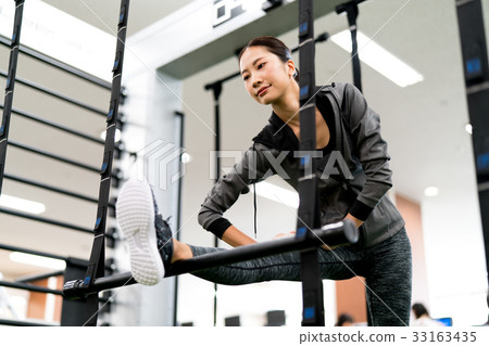 Stretch 33163435