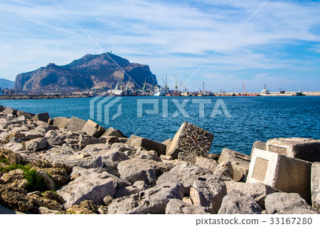 Palermo's promenade, in sicily, Italy Palermo's promenade, in sicily, Italy 33167280