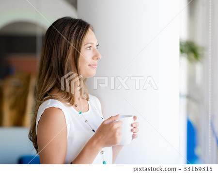 A moment to consider her future A moment to consider her future 33169315