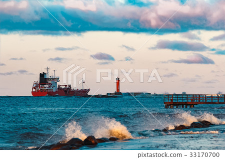 Red oil tanker 33170700