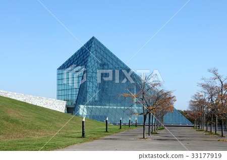 Pyramid of Moerenuma Park's glass Pyramid of Moerenuma Park's glass 33177919