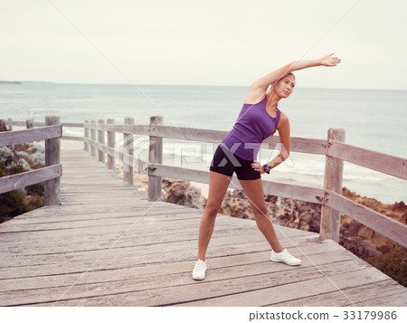 Stretching keeps me flexible 33179986