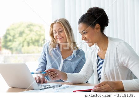 So supportive to each other 33181383