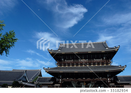 Kyoto Higashi Honganji temple Mikado gate 33182934