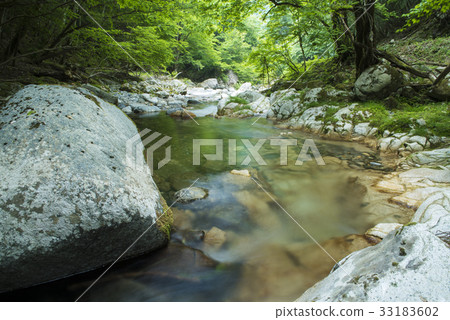 Akanishi Valley (Kashiwa City, Hyogo Prefecture) 33183602