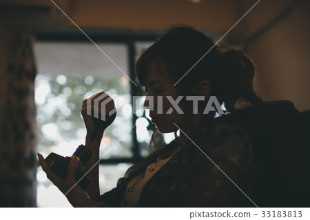 模擬相機 攝影師 攝影女郎 33183813