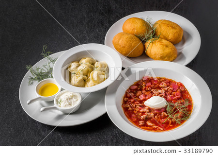 俄羅斯美食（Piroshki / Pelmeni / Borscht）piroshki和俄羅斯美食 33189790