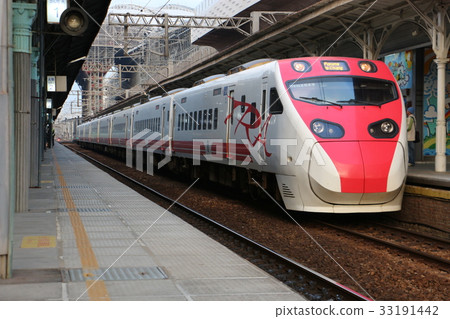 普悠瑪號 33191442